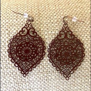 Maroon/Iridescent Sparkle Dangle Earrings